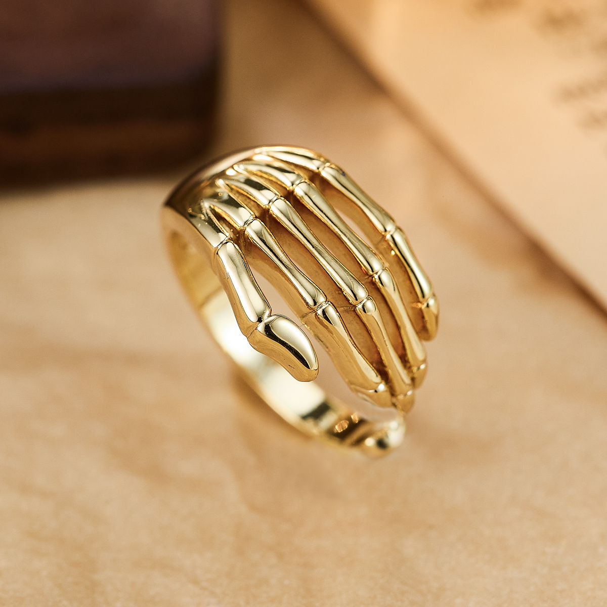 Ladies' Adjustable Open-End Ring with Skull Hand Sculpture